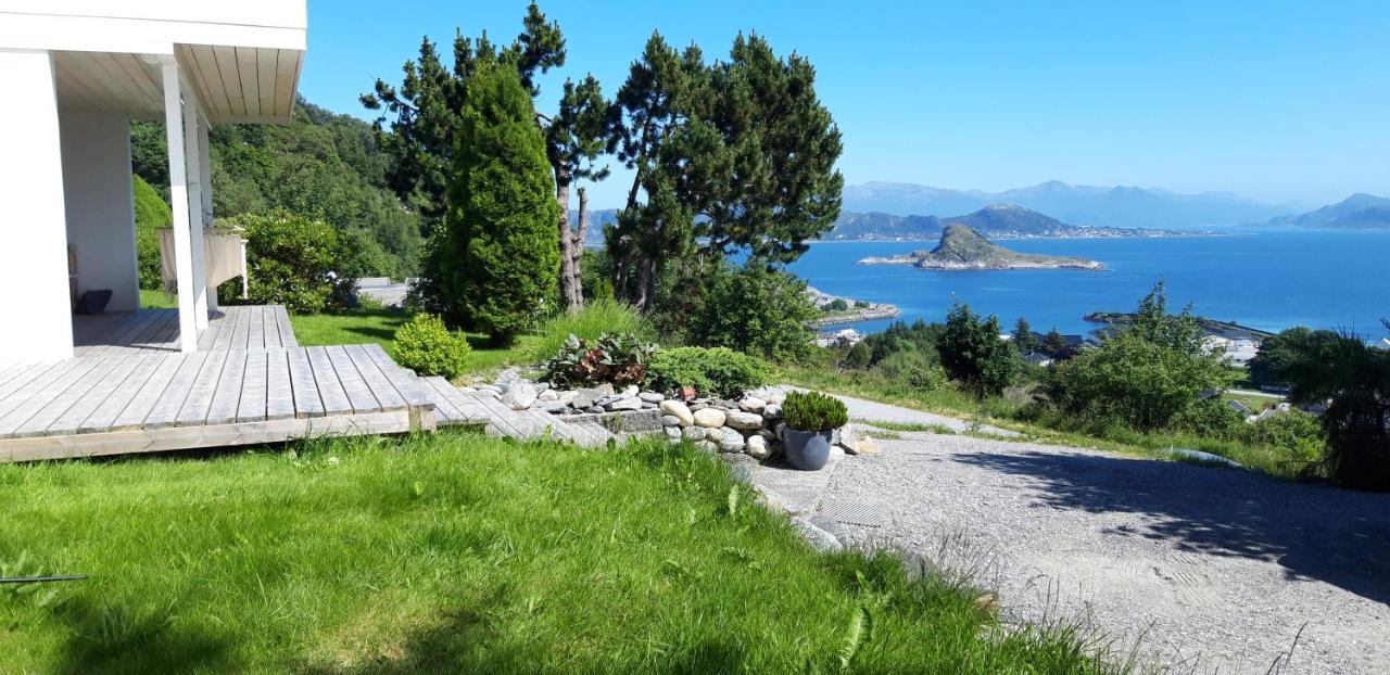Relaxing Place On Godoya Bagian luar foto